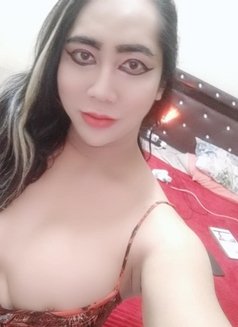 Eyes new Ladyboy กระเทยทั้งสอง - Transsexual escort in Khobar Photo 12 of 16