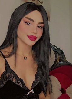 Eylena Lady Boy - masseuse in Cairo Photo 4 of 12