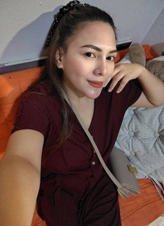 Eyna - escort in Abu Dhabi Photo 1 of 7