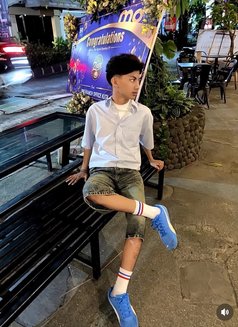 Ezann - Male escort in Bali Photo 5 of 8