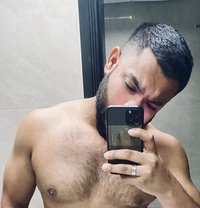 Ezon - Male escort in Dubai