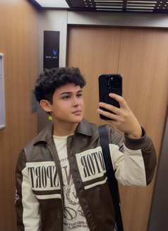 Ezra - Male escort in Baku Photo 10 of 10