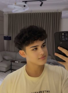 Ezra - Male escort in Baku Photo 12 of 12