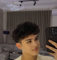 Ezra - Male escort in Riyadh Photo 11 of 11