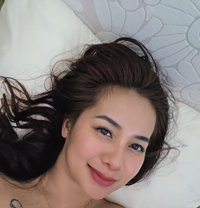 Ezra - puta in Singapore