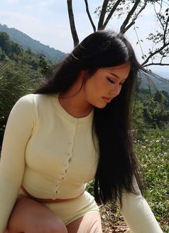 Ezza - escort in Bangkok Photo 4 of 4