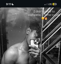 F. Boy - Male escort in Mumbai