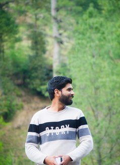 Fa Dii - Male escort in Islamabad Photo 2 of 7