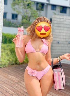 FaVoR - escort in Bangkok Photo 2 of 2