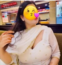 Faatima Anal queen cam& real meeting - puta in New Delhi Photo 1 of 8