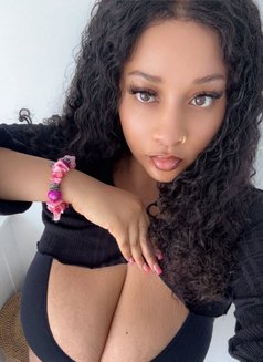 Fabbi - escort in Bawshar Photo 4 of 4