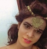Fabe Gunawardana - Transsexual escort in Colombo