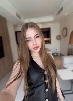 Fabulous Kristin 20 - puta in Dubai Photo 4 of 10