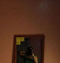 Vee - escort in Nairobi