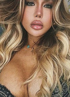 “Face & Body Like WoW.” CUM$HOW🫦 - Transsexual escort in Dubai Photo 15 of 30