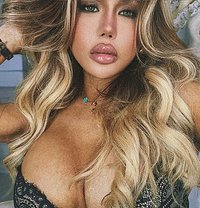 “Face & Body Like WoW.” CUM$HOW🫦 - Transsexual escort in Dubai Photo 29 of 30