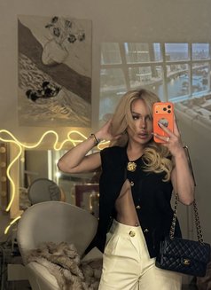 “Face & Body Like WoW.” CUM$HOW🫦 - Transsexual escort in Dubai Photo 13 of 30