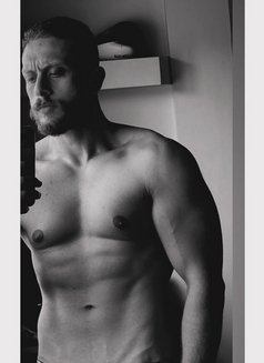 Fadi - Male escort in Beirut Photo 1 of 4