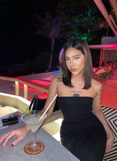 FAH Ts - Transsexual escort in Phuket Photo 7 of 9