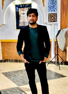 Fahad Available in Lahore and Sargodha - Acompañantes masculino in Lahore Photo 3 of 3
