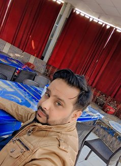 Fahad Butt - Male escort in Riyadh Photo 5 of 5