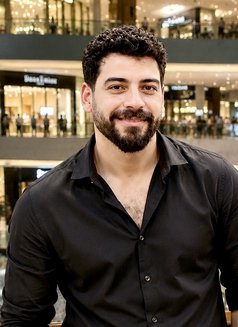 Fahad - Acompañantes masculino in Abu Dhabi Photo 2 of 9