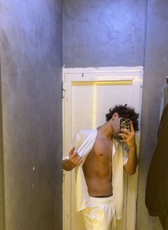 Fahad - Male escort in Dubai Photo 2 of 8