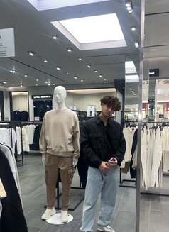 Fahad - Acompañantes masculino in Dubai Photo 8 of 9