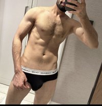 Fahad Hot man{Women &couples only} - Male escort in Doha