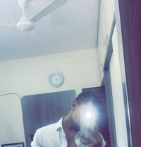 WhatsApp me ladies and couples - Male escort in Doha