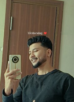 Fahad - Male escort in Mumbai Photo 4 of 5