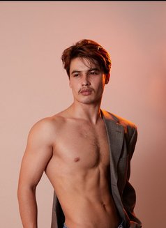 Fahad Khan - Acompañantes masculino in Kuala Lumpur Photo 5 of 6