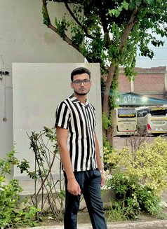 Fahad - Male escort in Lahore Photo 1 of 1