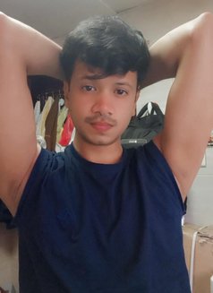 Fahad Top Both - Male escort in Abu Dhabi Photo 3 of 4