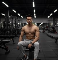 Fahd - Male escort in Abu Dhabi