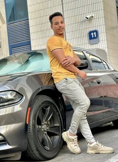 Fahd is very Strong - Male escort in Abu Dhabi Photo 1 of 5