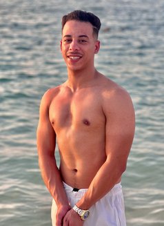 Fahd HandSome - Male escort in Abu Dhabi Photo 5 of 6