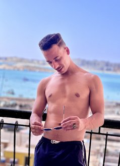Fahd Nice Boy - Acompañantes masculino in Abu Dhabi Photo 4 of 6