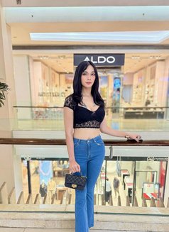 Faheera - Transsexual escort in Jakarta Photo 2 of 14