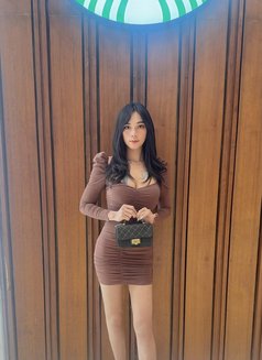 Faheera - Transsexual escort in Jakarta Photo 12 of 14