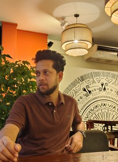 Bijay'sdoor - Acompañantes masculino in Dhaka Photo 1 of 5