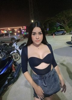 Fahreha full service - Transsexual escort in Bangkok Photo 3 of 7