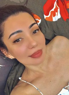 Fairi independent - escort in Dubai Photo 7 of 9