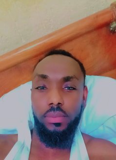 Sugar Boy - masseur in Accra Photo 1 of 5