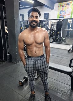 Adib - masseur in Dubai Photo 8 of 9