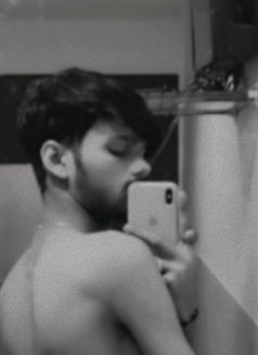 Faisal Shaikh - Acompañantes masculino in Mumbai Photo 3 of 7