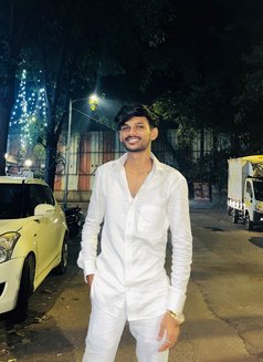 Faisal Shaikh - Acompañantes masculino in Mumbai Photo 7 of 7