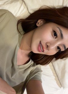 Faith G - escort in Taipei Photo 2 of 9