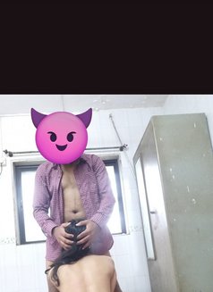 Faiz Pussy Licker/كس الآكل - Male escort in Dubai Photo 4 of 4