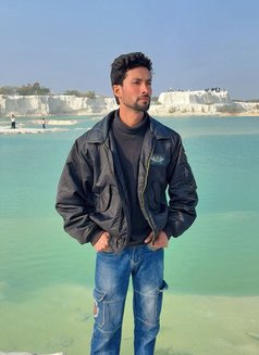 Faiz Sheikh - Male escort in Jaipur Photo 1 of 2